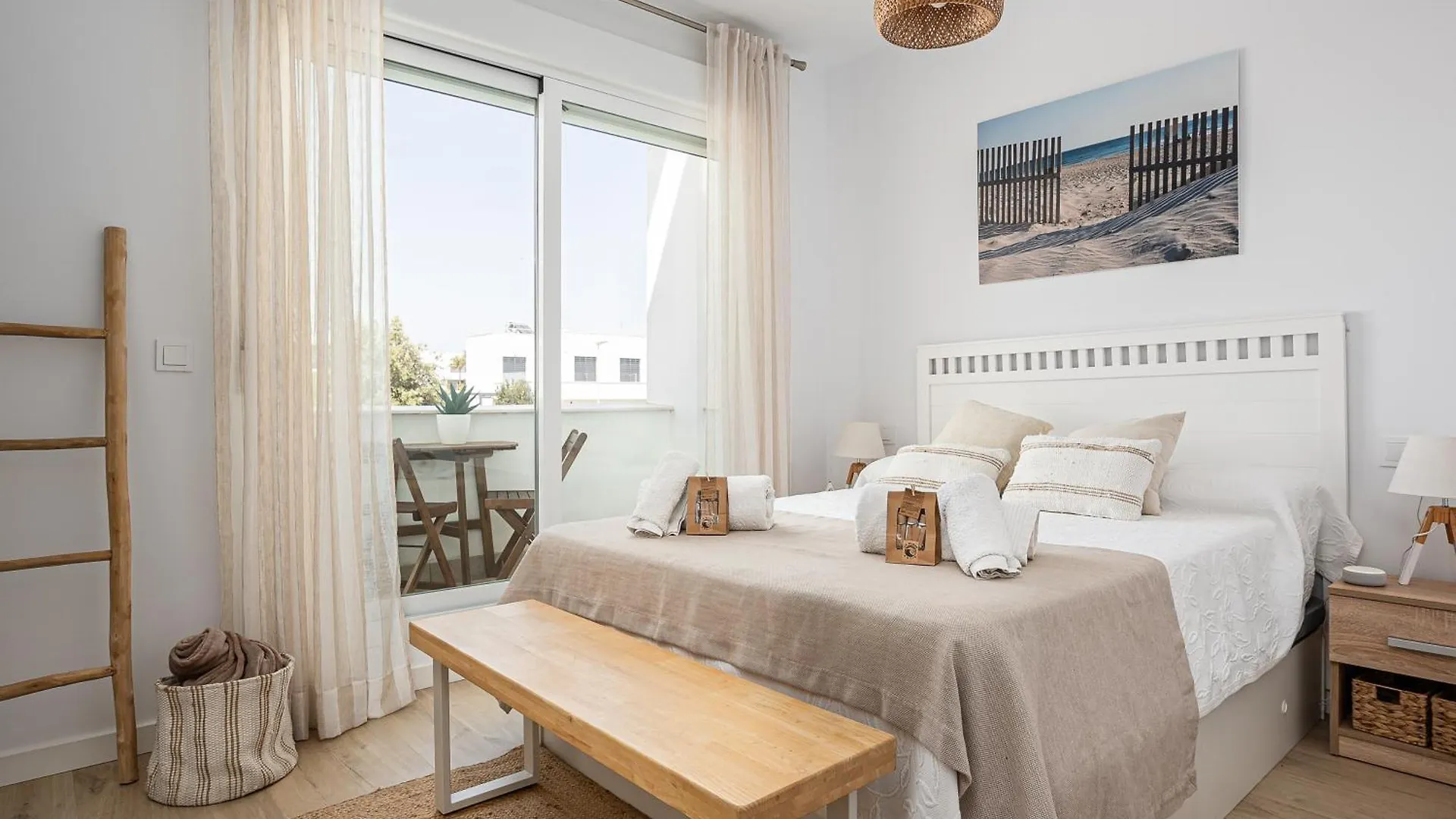 Casa La Playa-Conil Vacaciones De Lujo En Conil Con Todas Las Comodidades Netflix-Hbo-Disney-Canales De Futbol-Wifi Alta Velocidad-Smart Tv 65