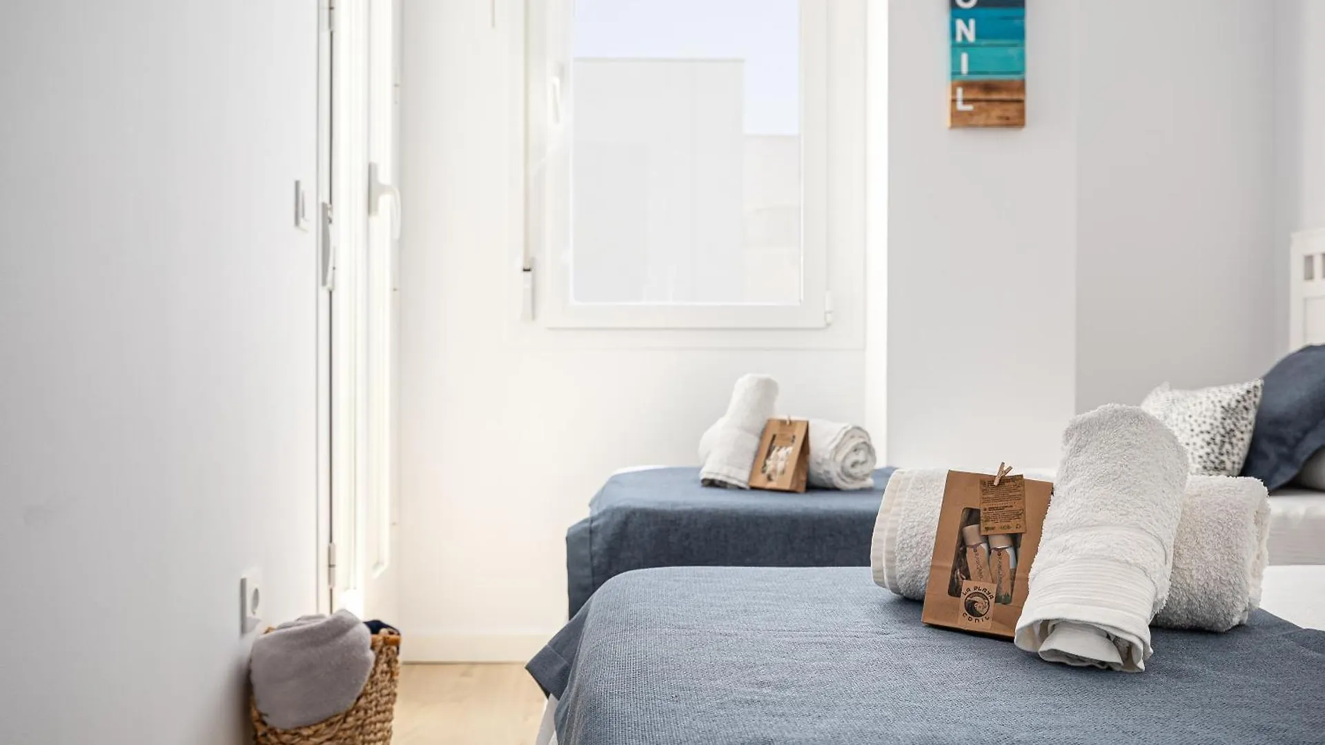 Casa La Playa-Conil Vacaciones De Lujo En Conil Con Todas Las Comodidades Netflix-Hbo-Disney-Canales De Futbol-Wifi Alta Velocidad-Smart Tv 65