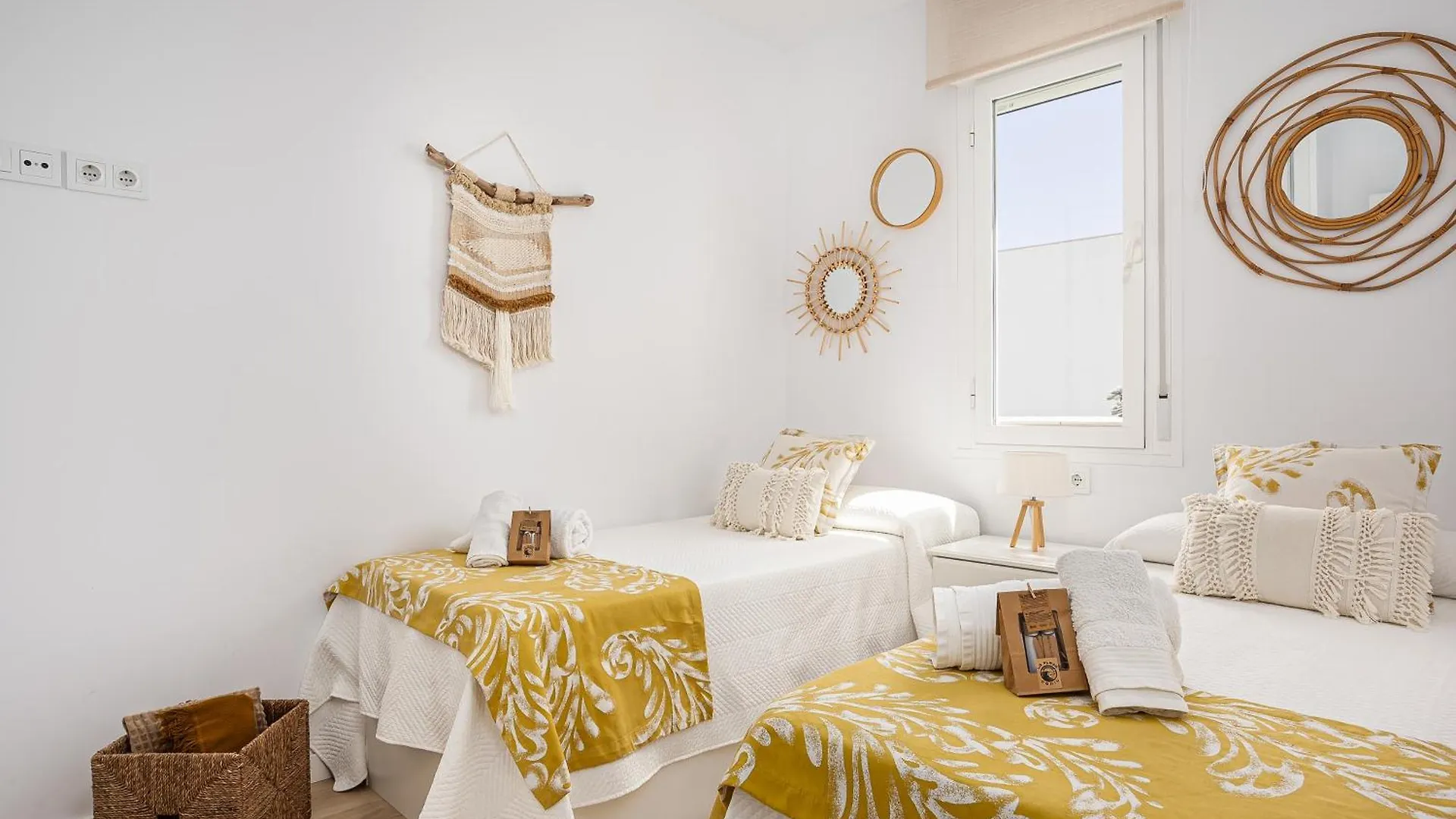 Casa La Playa-Conil Vacaciones De Lujo En Conil Con Todas Las Comodidades Netflix-Hbo-Disney-Canales De Futbol-Wifi Alta Velocidad-Smart Tv 65