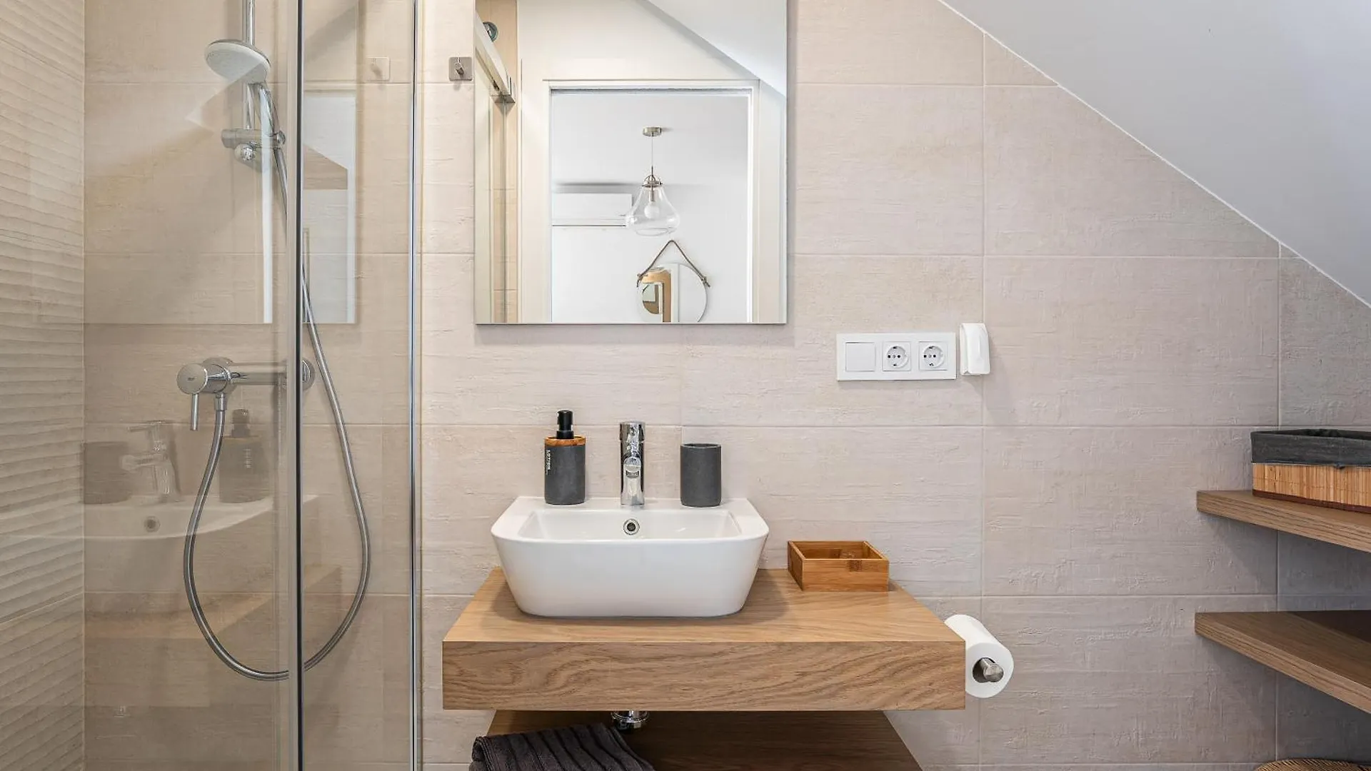 Casa La Playa-Conil Vacaciones De Lujo En Conil Con Todas Las Comodidades Netflix-Hbo-Disney-Canales De Futbol-Wifi Alta Velocidad-Smart Tv 65