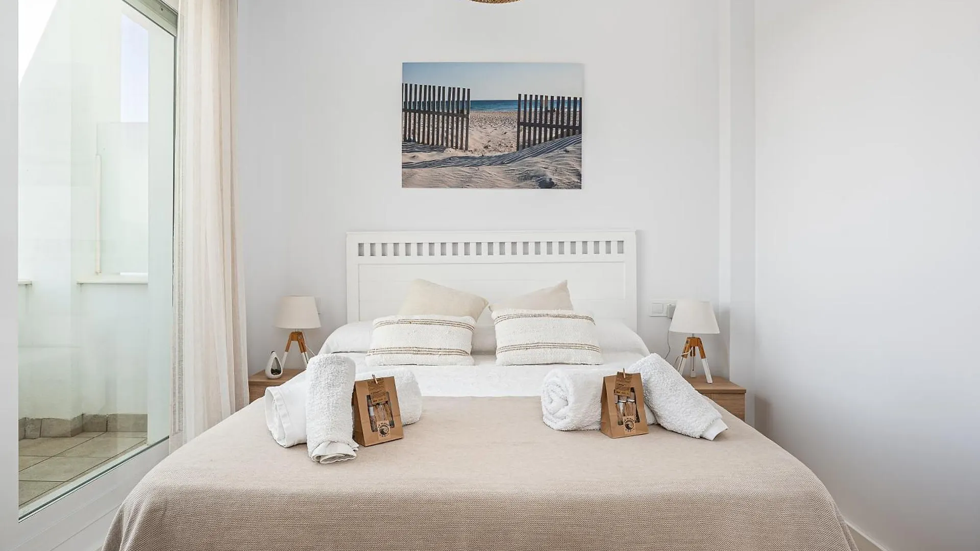 Apartment Casa La Playa-Conil Vacaciones De Lujo En Conil Con Todas Las Comodidades Netflix-Hbo-Disney-Canales De Futbol-Wifi Alta Velocidad-Smart Tv 65